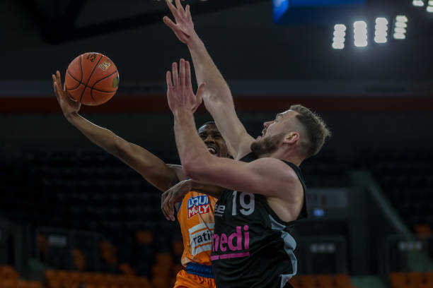 他们的商业 他们的商业